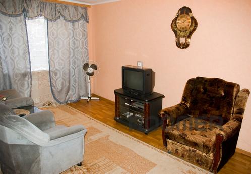The convenient location of this one-room apartment in the ce