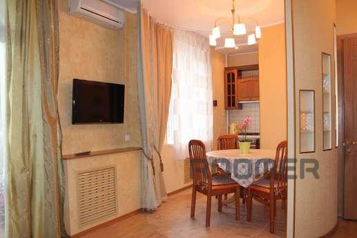 For rent apartment center Krasnaya euro, Krasnodar - apartment by the day