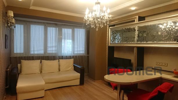 Clean, bright and comfortable 2-room apartment in the very c