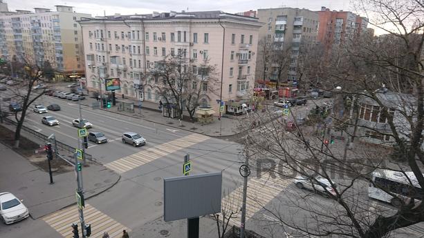 2 bedroom apartment in the center, Rostov-on-Don - apartment by the day