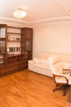 2-bedroom apartment on Voroshilovsk, Rostov-on-Don - apartment by the day