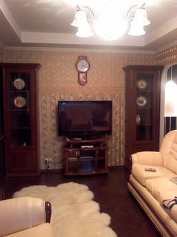 3-bedroom in Pechersk, Kyiv - apartment by the day