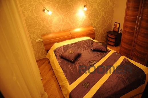 Decent for travelers! Center!, Irkutsk - apartment by the day