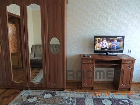 3 bedroom apartment on the 7st. B. Fount, Odessa - apartment by the day