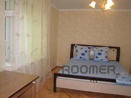 Большая уютная квартира у метро, 8 мест, Киев - квартира посуточно
