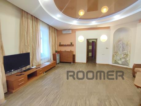 One bedroom for four people in the heart, Lviv - apartment by the day