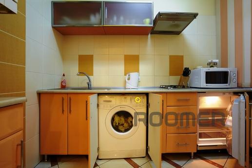 One bedroom for four people in the heart, Lviv - apartment by the day