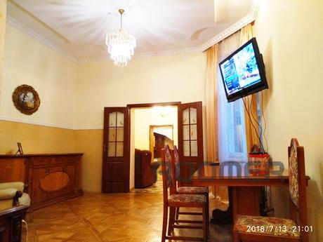 One-bedroom apartment in the center with, Lviv - apartment by the day