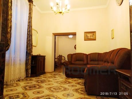 One-bedroom apartment in the center with, Lviv - apartment by the day