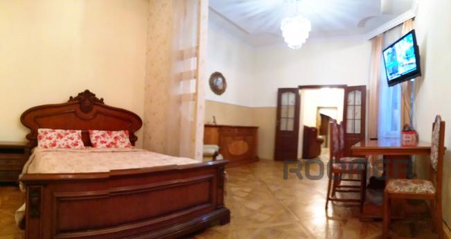 One-bedroom apartment in the center with, Lviv - apartment by the day