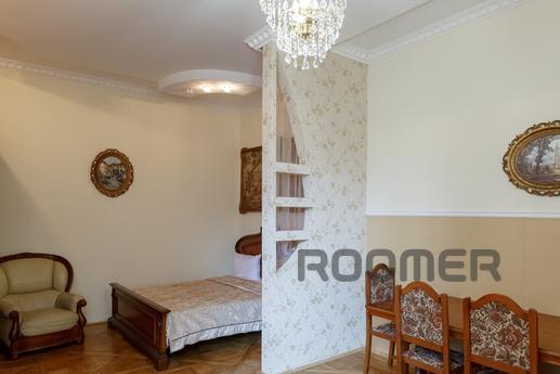 One-bedroom apartment in the center with, Lviv - apartment by the day