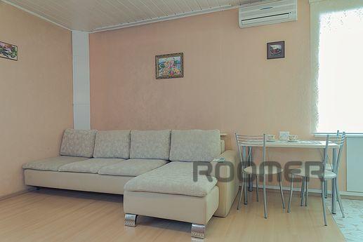 Studio apartment in the center, Krasnoyarsk - apartment by the day