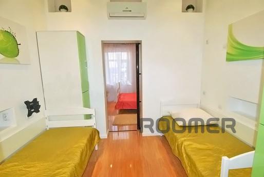 Apartment 'Cozy flat', centr, Yalta - apartment by the day
