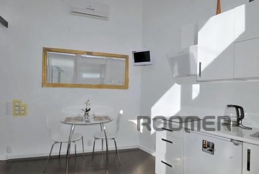 Apartment 'Cozy flat', centr, Yalta - apartment by the day