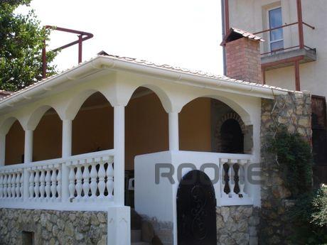 House in Streletskaya bay, Sevastopol - apartment by the day