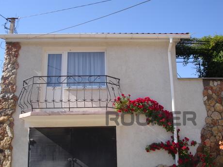 House in Streletskaya bay, Sevastopol - apartment by the day