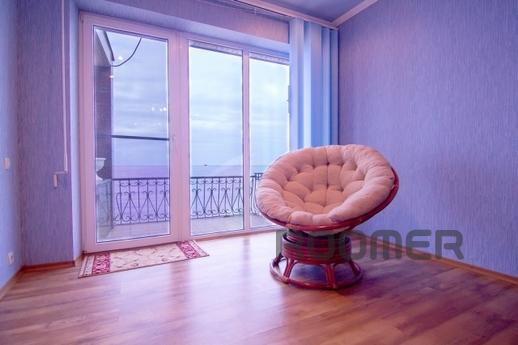Accommodation by the sea, Feodosia - apartment by the day
