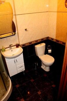 Luxury 2-bedroom apartment with WI-FI!, Dnipro (Dnipropetrovsk) - apartment by the day