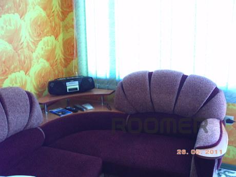 Rent a room at the sea at any time, Yalta - apartment by the day