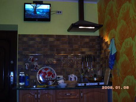 Rent a room at the sea at any time, Yalta - apartment by the day