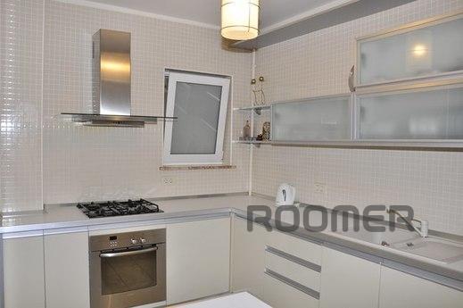 2 BR Apartment  for rent in new house, Odessa - apartment by the day