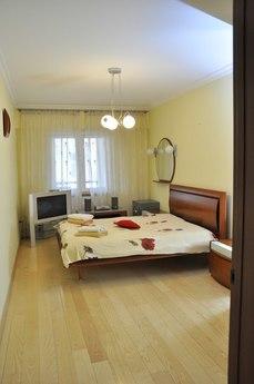 2 BR Apartment  for rent in new house, Odessa - apartment by the day