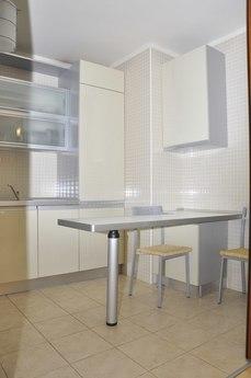 2 BR Apartment  for rent in new house, Odessa - apartment by the day