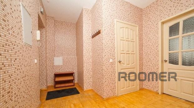 New home. Bus Station. Metro, Yekaterinburg - apartment by the day