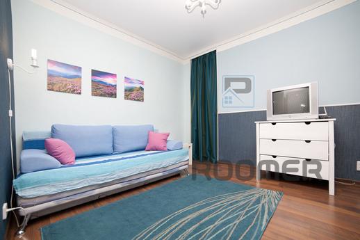 An oasis in the city center, Yekaterinburg - apartment by the day