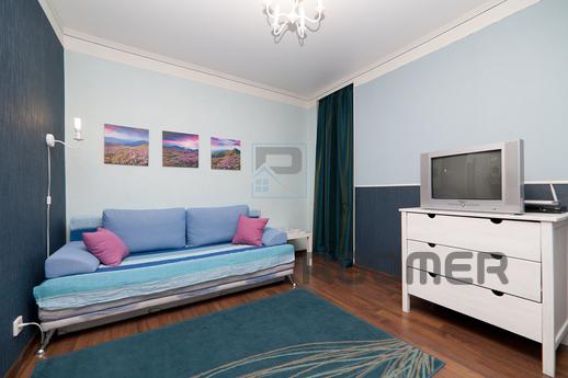 An oasis in the city center, Yekaterinburg - apartment by the day