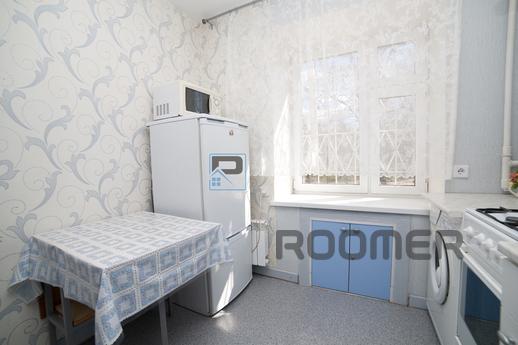 An oasis in the city center, Yekaterinburg - apartment by the day