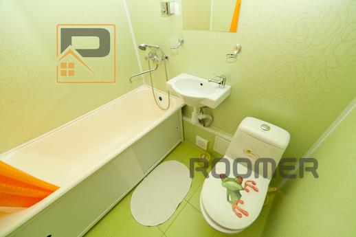 An oasis in the city center, Yekaterinburg - apartment by the day