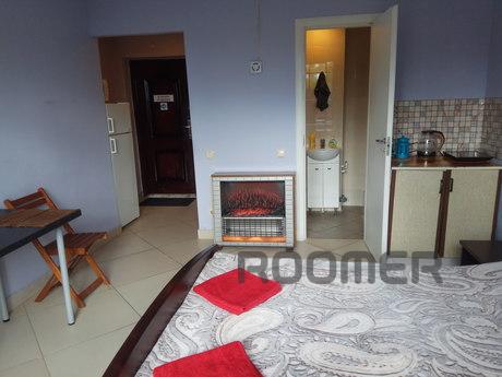 Crocus Expo studio apartment in a house with secure parking: