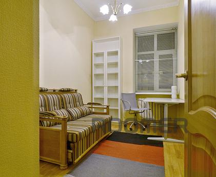 Two-bedroom apartment on the barricades, Moscow - apartment by the day