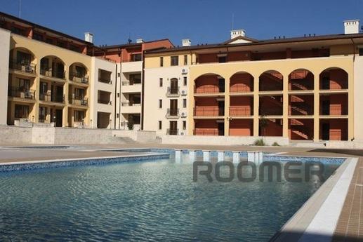 The complex is located in the resort t.gorode Review in 10 m