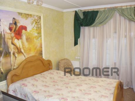 For guests it offers a large, clean, comfortable 3-bedroom a