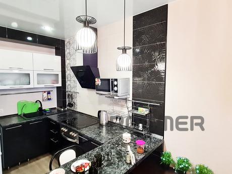 VINTAGE AND ATMOSPHERIC APARTMENT, Novosibirsk - apartment by the day