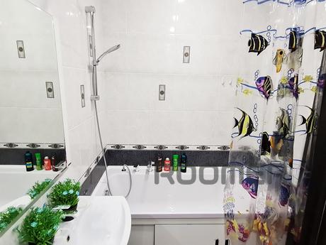 VINTAGE AND ATMOSPHERIC APARTMENT, Novosibirsk - apartment by the day
