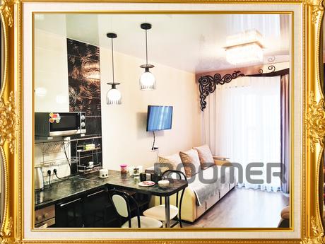 VINTAGE AND ATMOSPHERIC APARTMENT, VIEW OF THE CITY FROM A B