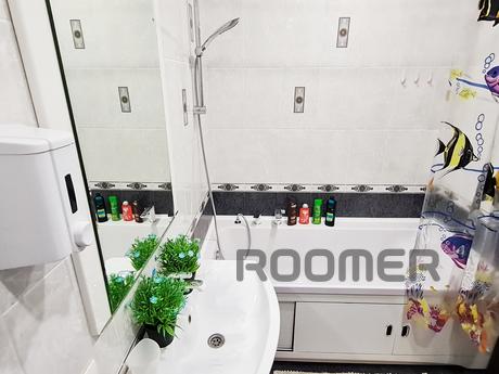 VINTAGE AND ATMOSPHERIC APARTMENT, Novosibirsk - apartment by the day