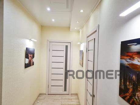 AMAZING APARTMENT, Novosibirsk - apartment by the day