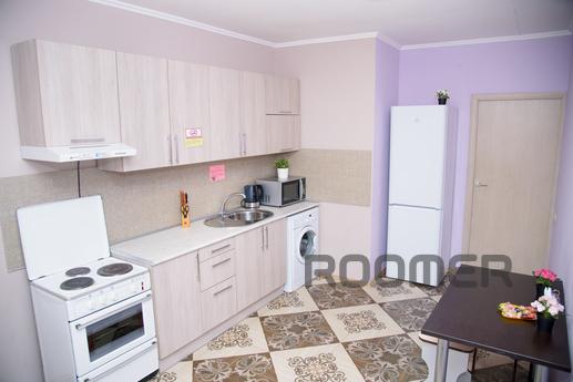 LIVE COMFORTABLY AND BE IN THE CENTER OF, Novosibirsk - apartment by the day