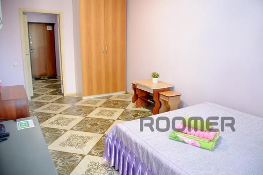 LIVE COMFORTABLY AND BE IN THE CENTER OF, Novosibirsk - apartment by the day
