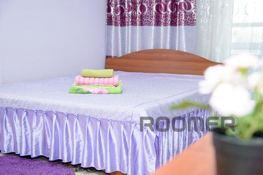 LIVE COMFORTABLY AND BE IN THE CENTER OF, Novosibirsk - apartment by the day