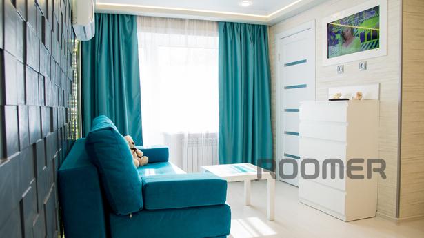 THIS APARTMENT WILL NOT LEAVE YOU INDIVI, Novosibirsk - apartment by the day