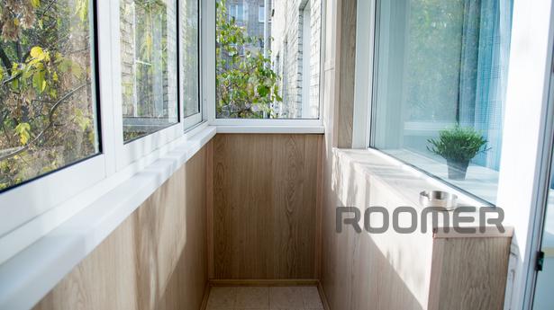 THIS APARTMENT WILL NOT LEAVE YOU INDIVI, Novosibirsk - apartment by the day