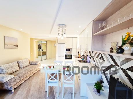 LUXURY ACCOMMODATION WITH RIVER VIEWS, Novosibirsk - apartment by the day