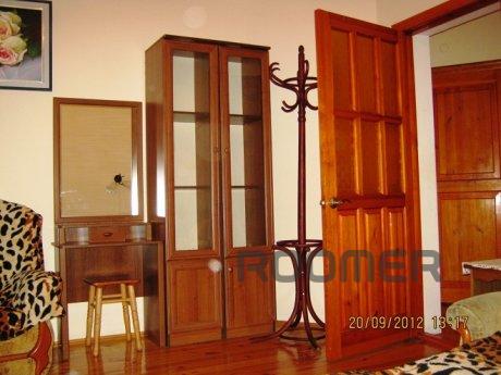 50 meters to the beach, Feodosia - apartment by the day