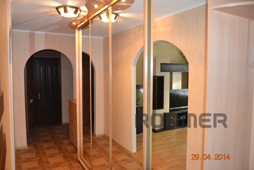 Luxurious apartment in the city center, Chernihiv - apartment by the day