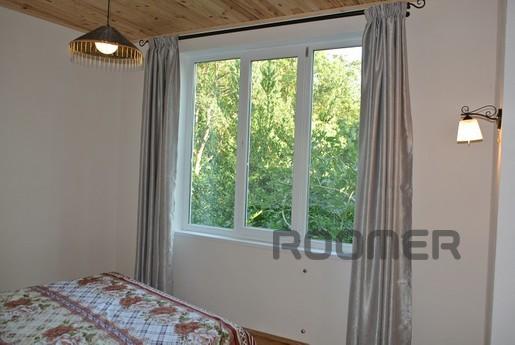 For rent near the bus station one-room house studio for a fa